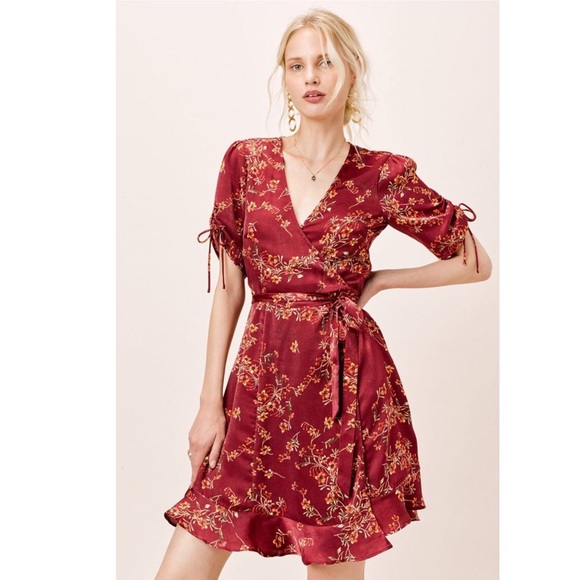 lovestitch Dresses & Skirts - Lovestitch Botanica Satin Mini Dress Floral Medium